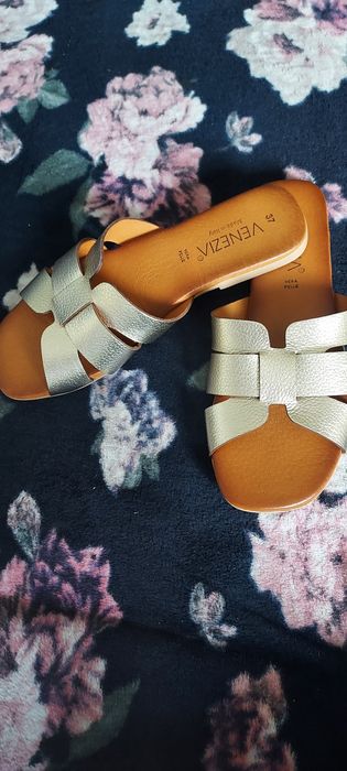 Klapki Venezia nowe