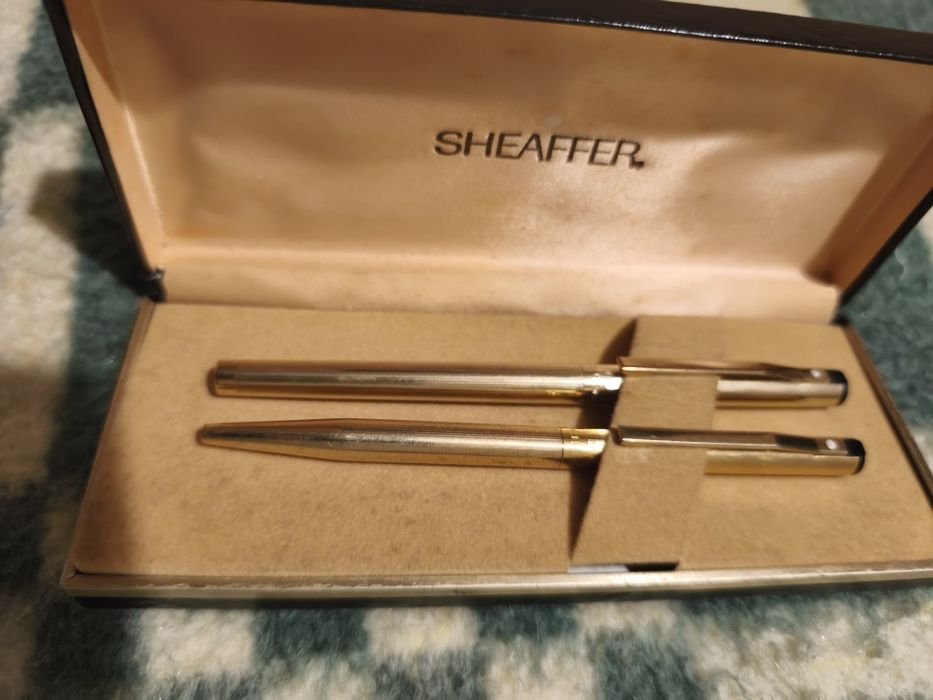 Conjunto de caneta de tinta permanente e esferográfica sheaffer