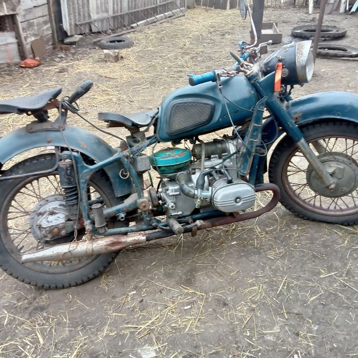 Продам мотоцикл Урал