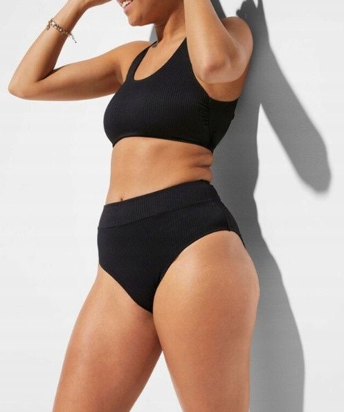 B.P.C bikini czarne prążkowany materiał 44.