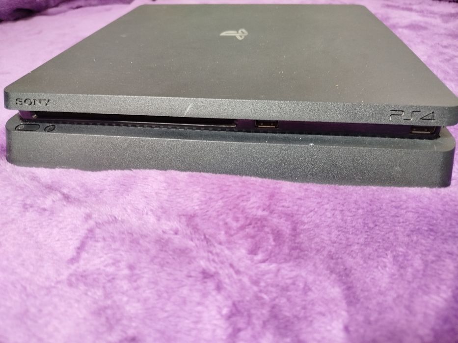 Consola PS4 Slim 1T