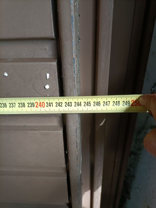 Sprzedam drzwi uchylne do garażu