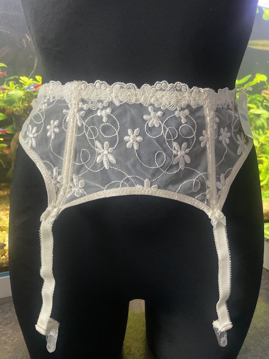 Pas do pończoch r. S,M (686)