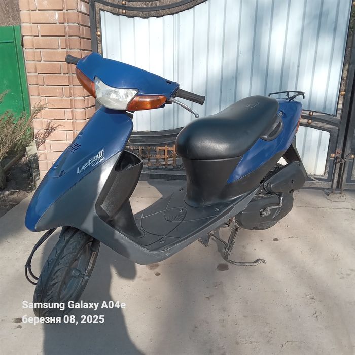 Скутер suzuki lets2