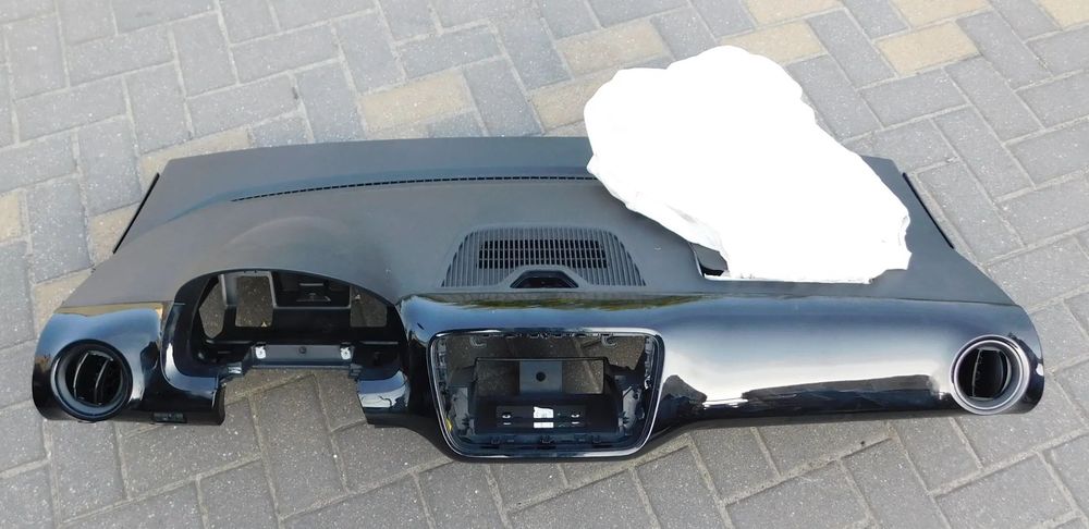 deska black edition VW UP SKODA CITIGO SEAT MII wystrzelona do naprawy