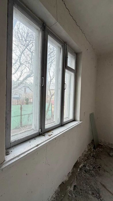 Продаж будинку біля Кременця