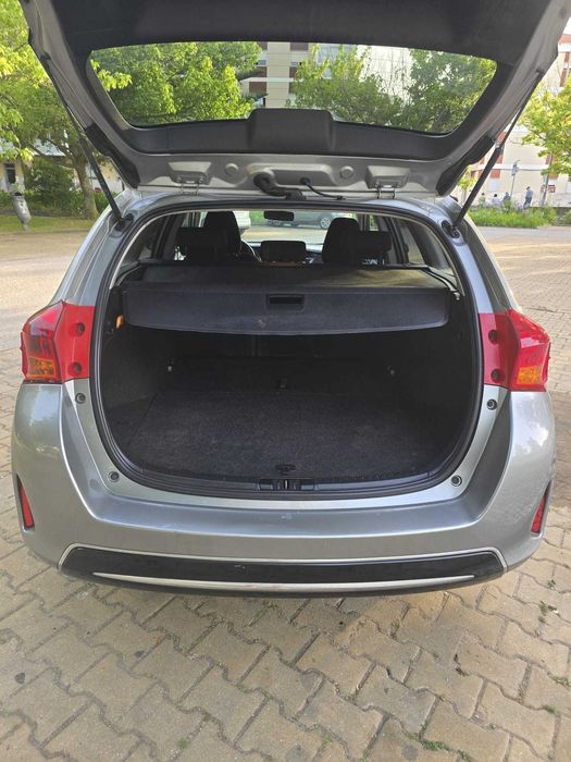 Toyota Auris Touring Sports — fotografia 5