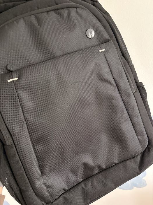 HP plecak czarny podróżny na laptop do podróży