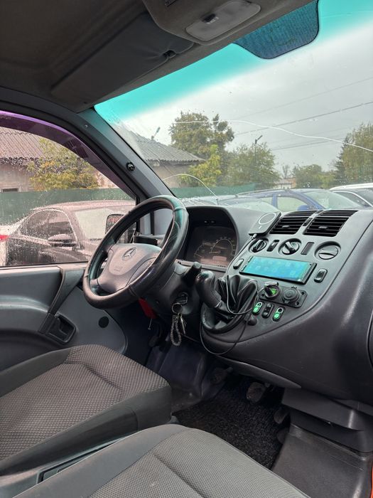 Продам Mercedes-Benz Vito W638