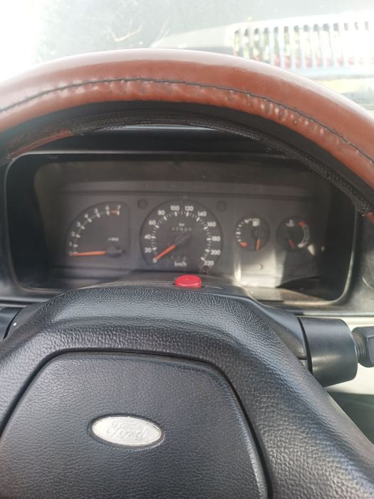 Продам срочно Форд