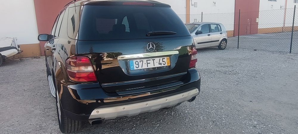 Mercedes-Benz 350 — fotografia 4