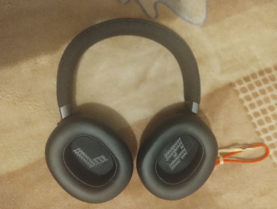 Навушники JBL Live 660 NC, ідеальний стан