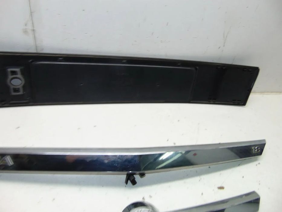 Opel Corsa C grelha/Astra H friso usado em bom estado