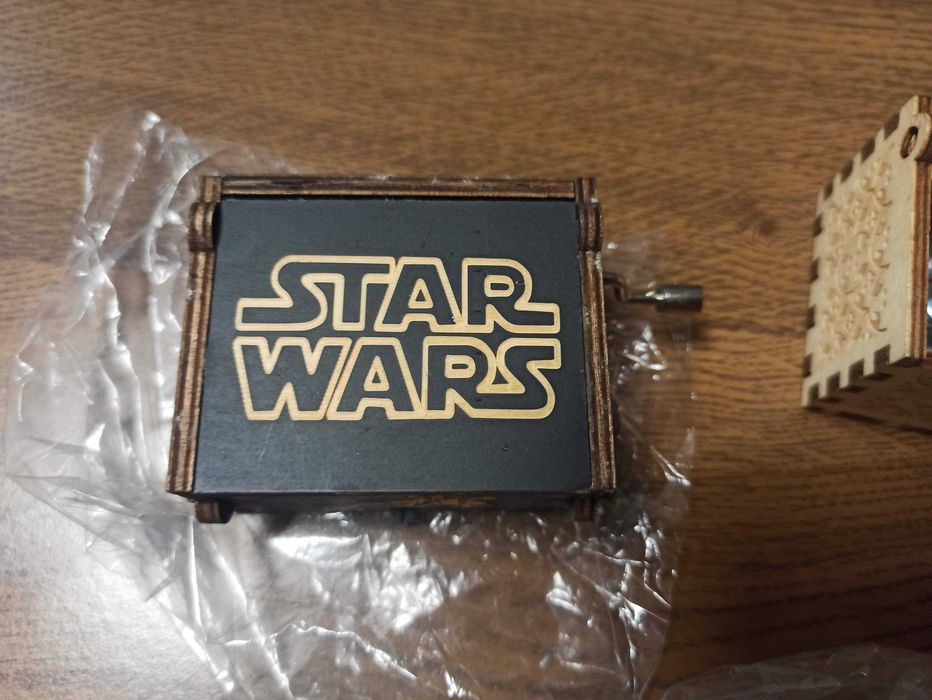 Caixa música Frozen Star Wars