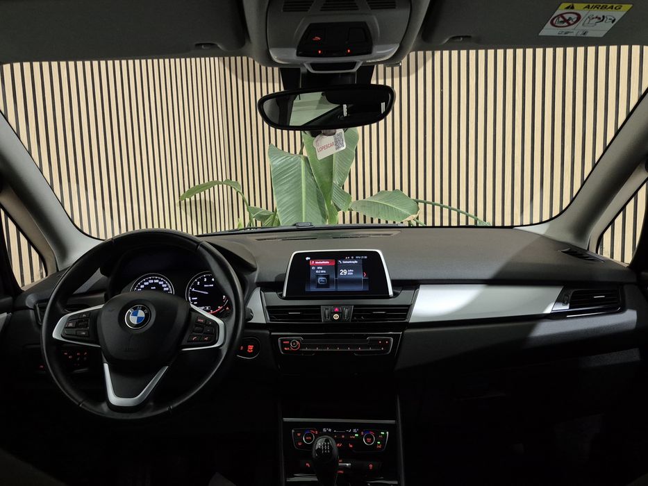 BMW 216 Gran Tourer — fotografia 3