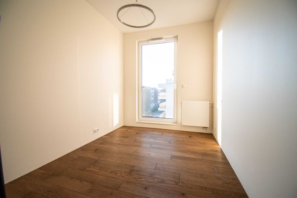 Wysoki standard, ścisłe centrum, 2 miejsca postojowe, duży taras!