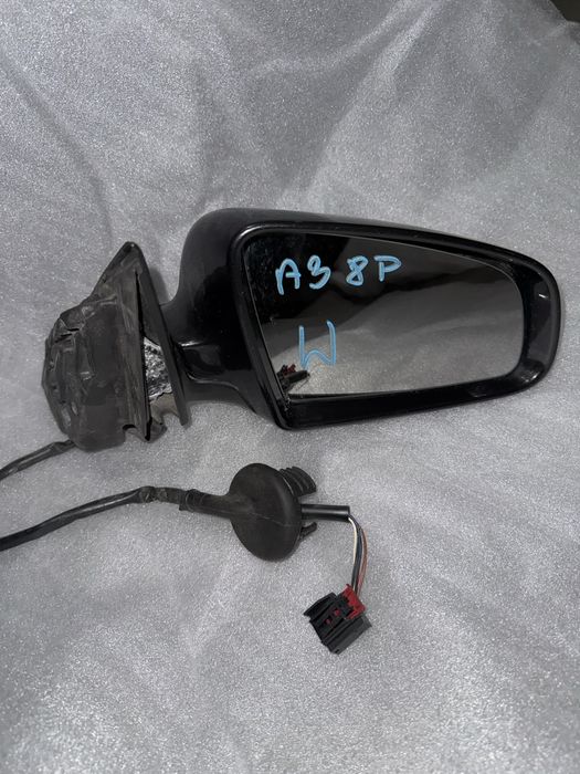 Lusterko lewe Audi A3 8P LZ7L