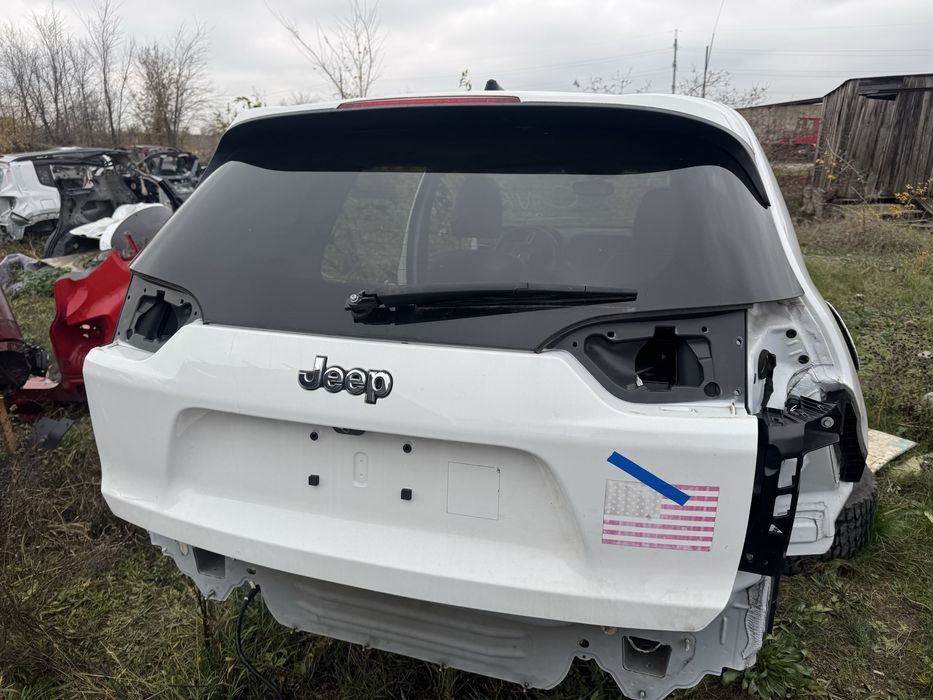 Кришка багажника ляда Jeep Cherokee kl 18+