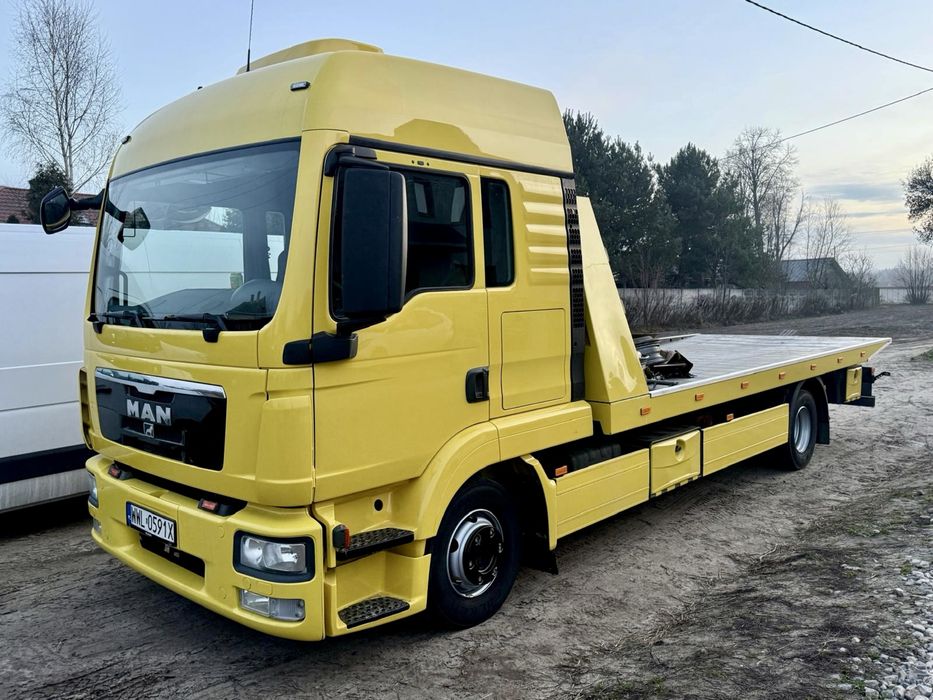 Pomoc drogowa, autolaweta, holowanie, transport aut wózków maszyn