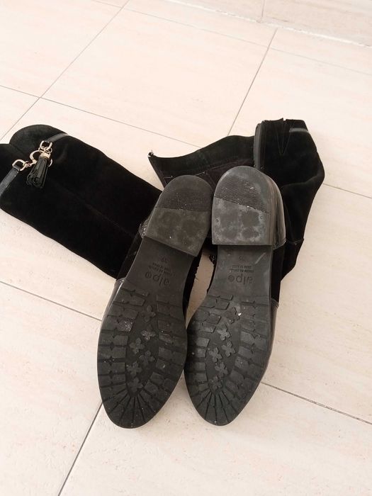 Botas altas semi-novas