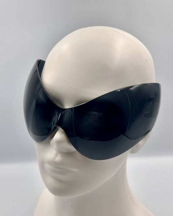 Modne okulary przeciwsłoneczne