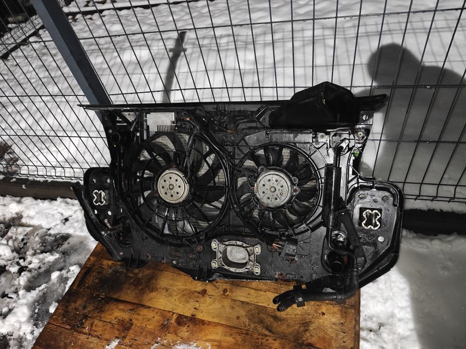 Kompletny Pas Przedni Chłodnice Wentylatory Audi A6 C6 2.4 V6 BDW