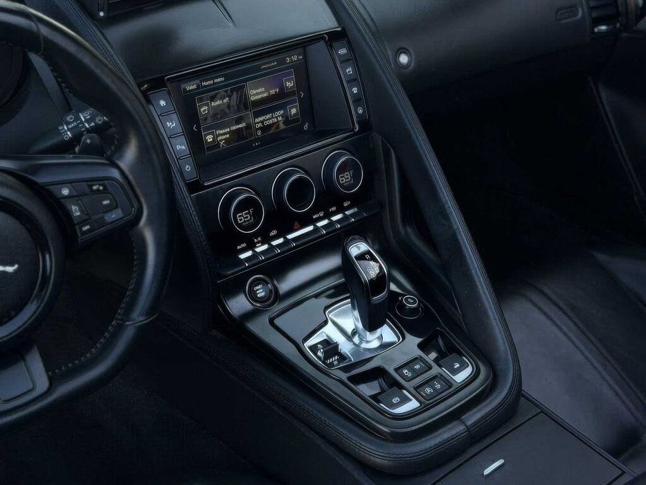 Jaguar F-TYPE R Convertible      2016