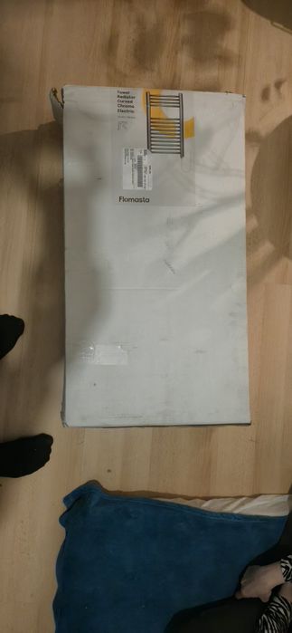 2 grzejniki scienne srebrne