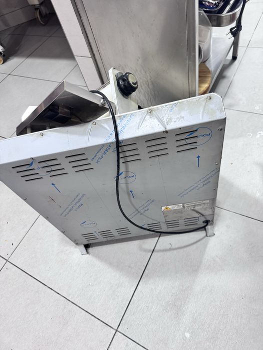 Maquina de estivar massas profissional semi nova