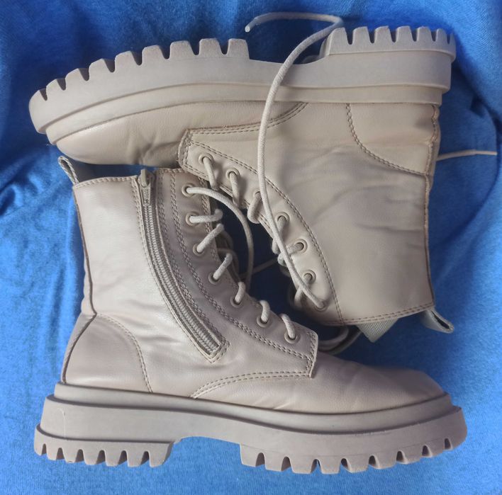 Ботинки для дівчини Zara