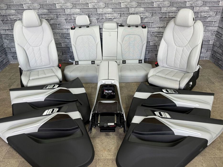 BMW X5 G05 WNĘTRZE FOTELE KANAPA BOCZKI M-PAKIET SKÓRA PODGRZEWANE SILVER