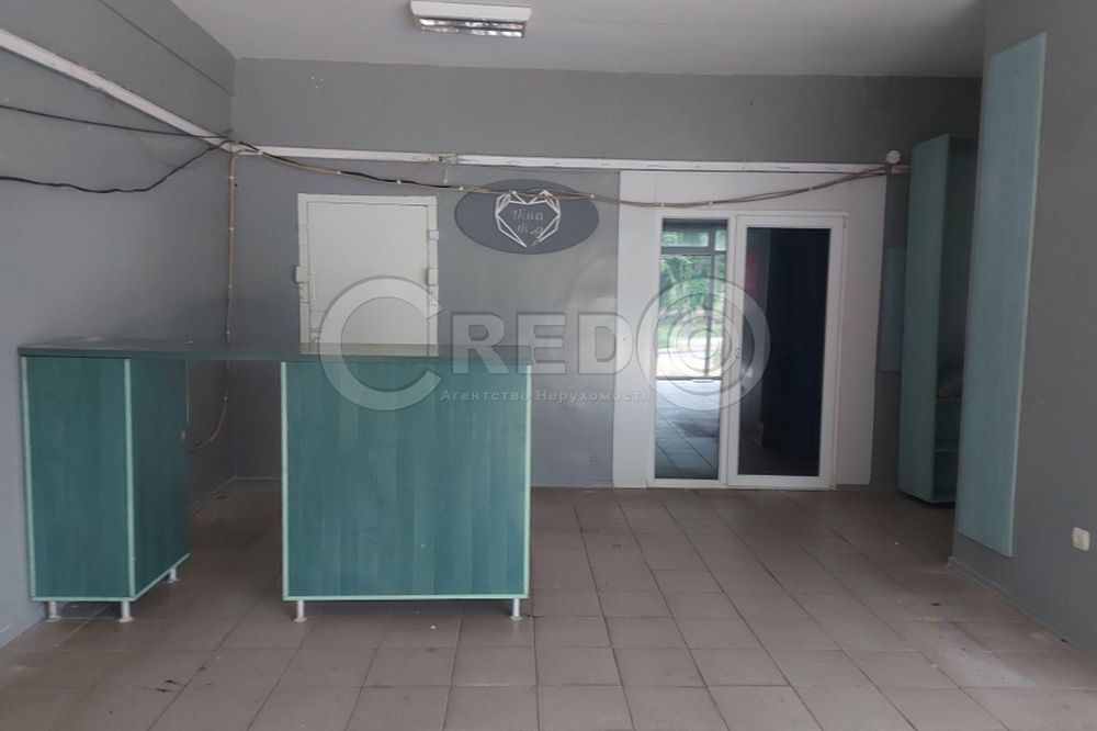 Оренда магазину вул.Космонавтів, р-н "Вечірній"