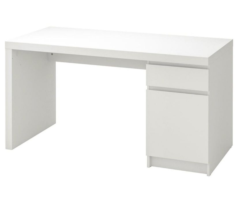 Secretária Malm IKEA