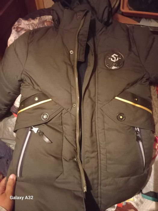 Продам куртку для мальчика