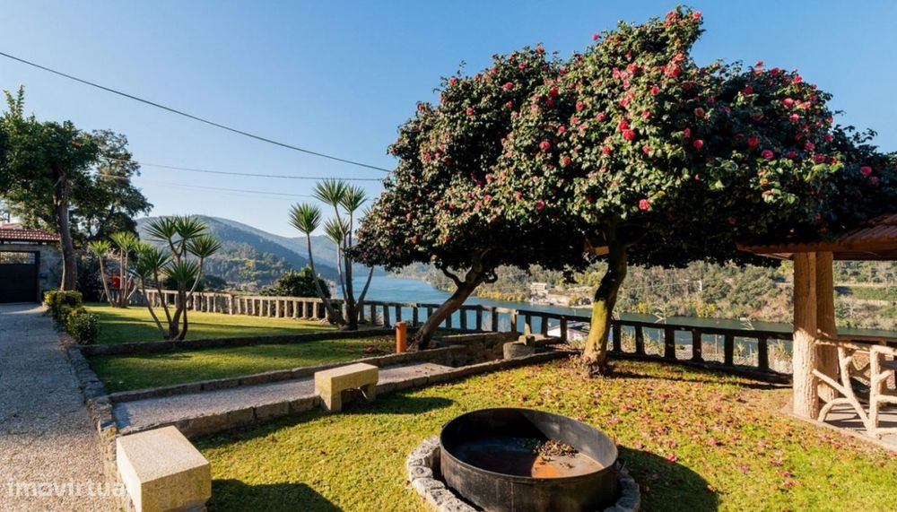 Casa de campo com jardim e piscina à venda em Castelo de Paiva