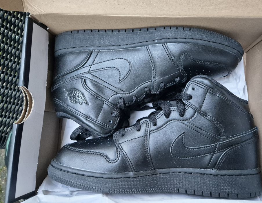 Buty Air Jordan 1 Mid GS Black 38.5 czarne  24 cm