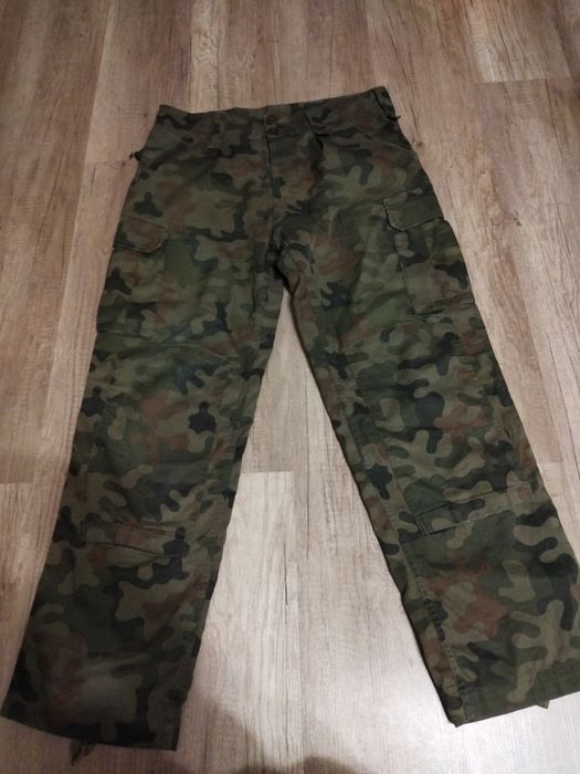 Spodnie moro wojskowe możliwość włożenia nakolanników