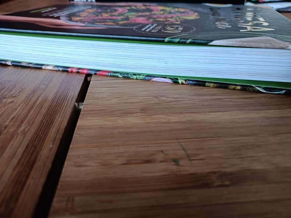 Livro de Receitas * À Mesa com o Pingo Doce - 150 Receitas *236Páginas