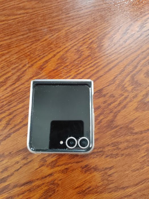 Samsung Galaxy Z flip 6 na gwarancji