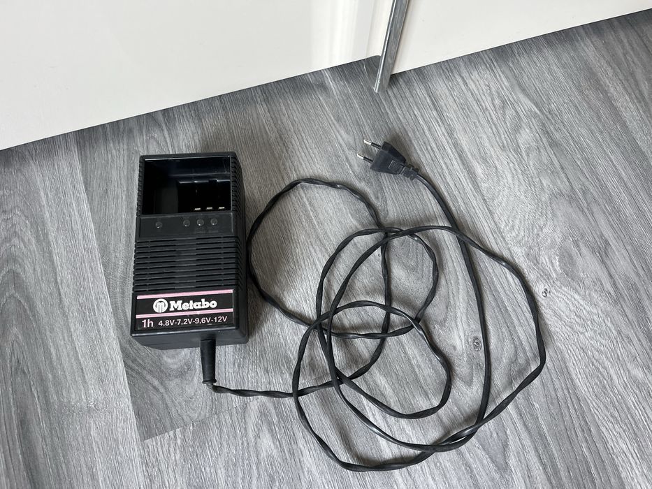Зарядний пристрій Metabo 4.8-12v