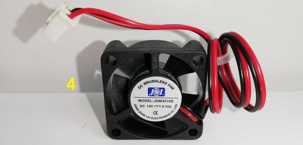 Вентилятор охлаждения Brushless DC12V 0.45A 0,16А 0,13A 80 мм 2-3-4Pin