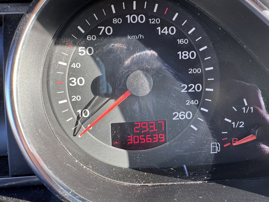 Продам Ауди Q74L 3.0 тді