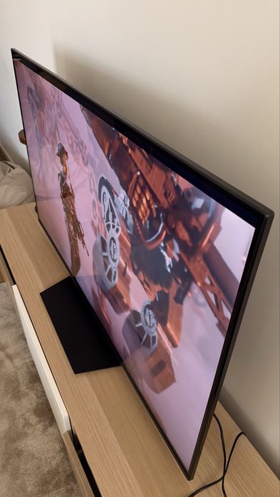 TV Hisense 55U7NQ Mini-LED 4K 144Hz QLED Dolby Vision Atmos 2024