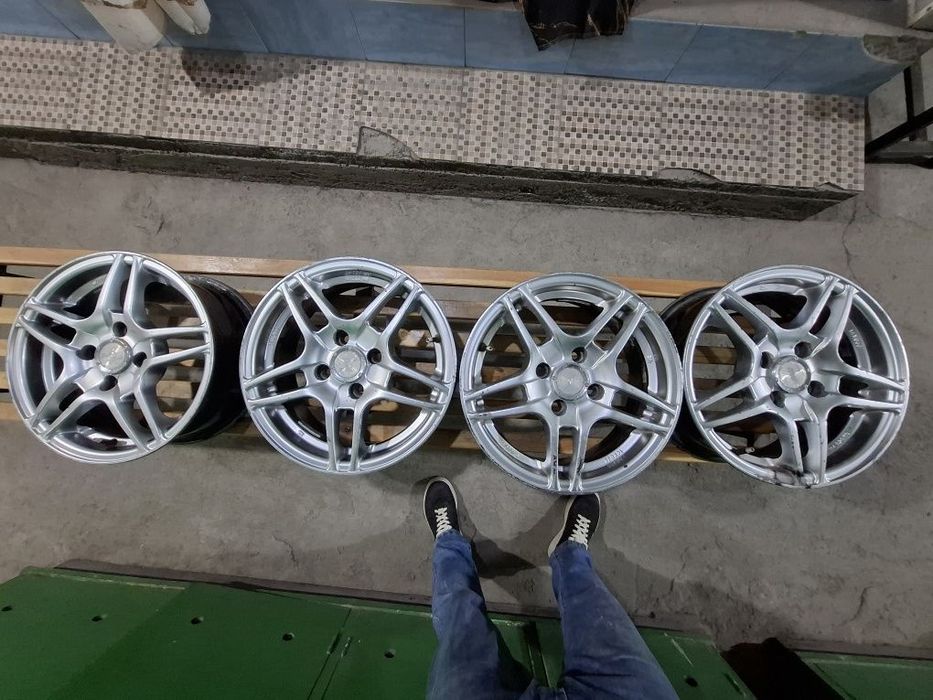 Диски r 14 4 100 з дефектом