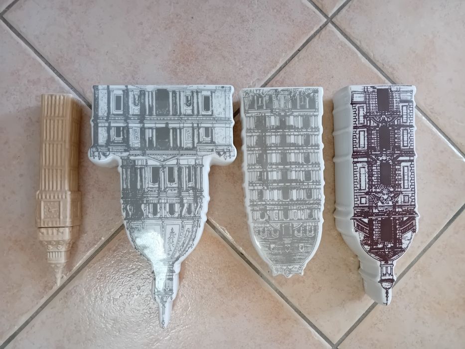 4 mealheiros de design, loja Area, em excelentes condições