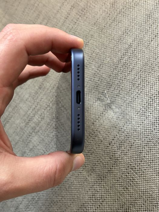 iPhone 17 Pro 256GB Deep Blue — jak nowy, bateria 100%, gwarancja Apple do 09.2027