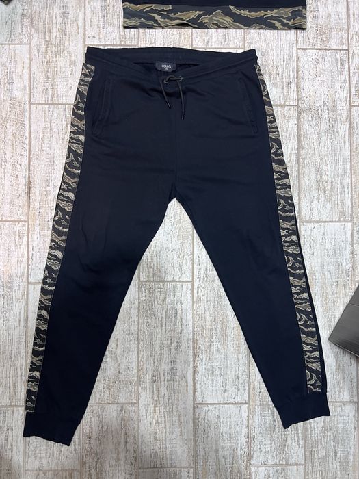 Чоловічи спортивний костюм colins