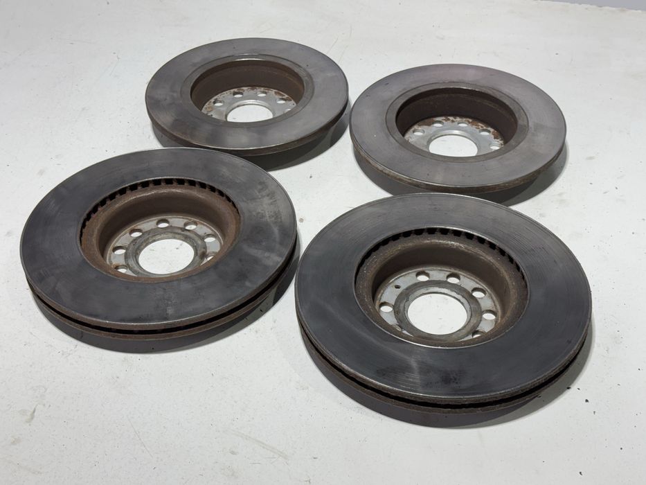 Тормозні диски passat b6 перід зад тормозные диски задние передние