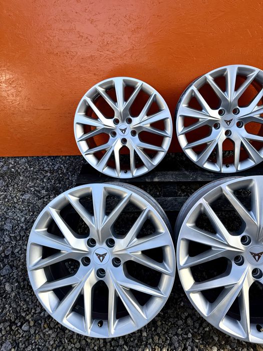 Диски R18 5.112 ET40 8J цо 57.1 пассат б7 б8 seat Cupra леон шкода а7