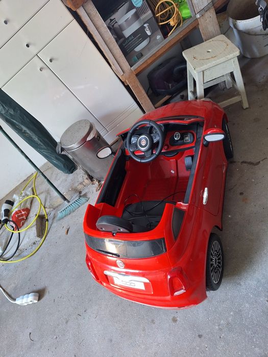 Carro elétrico para crianças Fiat 500 Vermelho